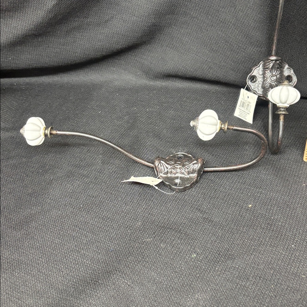 Double Wall Hooks with White Ceramic Knobs NWT - Picture 3 of 6